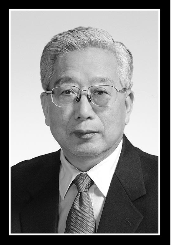 中国共产党的优秀党员，久经考验的忠诚的共产主义战士，我国政法战线的杰出领导人  张思卿同志逝世
