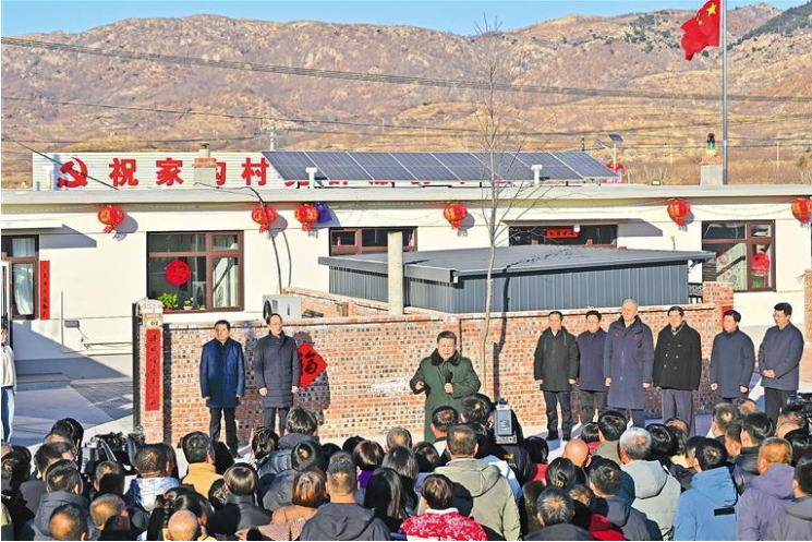 习近平春节前夕赴辽宁看望慰问基层干部群众  向全国各族人民致以美好的新春祝福  祝各族人民幸福安康 祝伟大祖国繁荣昌盛  蔡奇陪同考察