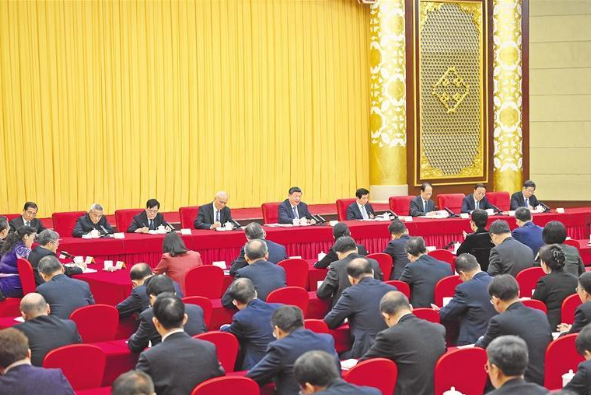 习近平在看望参加政协会议的农工党九三学社医药卫生界社会福利和社会保障界委员时强调  坚定不移走中国特色卫生与健康发展道路 推动“十五五”时期健康中国建设取得决定性进展  王沪宁蔡奇参加看望和讨论