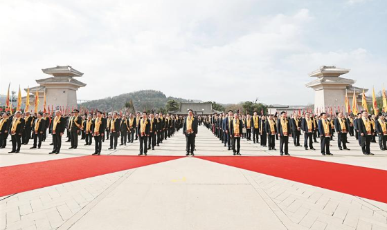 丙午（2026）年清明公祭轩辕黄帝典礼举行 洛桑江村杨震赵一德徐启方王灵桂张志军徐新荣邢善萍等参加公祭典礼 赵刚恭读祭文