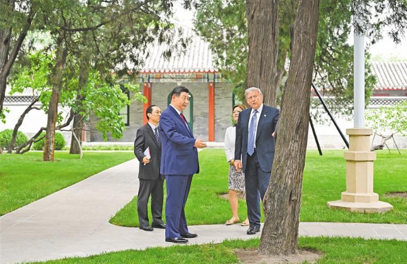 习近平同美国总统特朗普在中南海小范围会晤